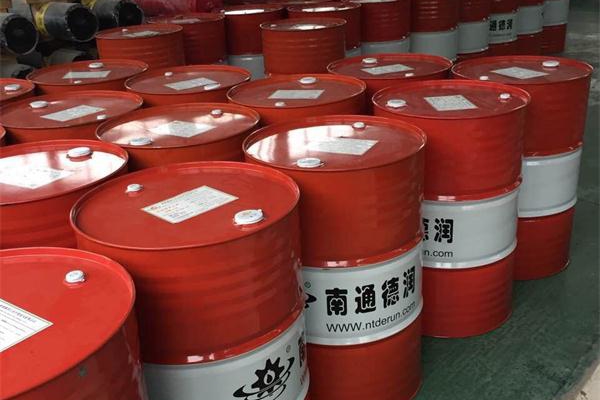 快速光亮淬火油有什么特點(diǎn)，使用時(shí)要注意什么？